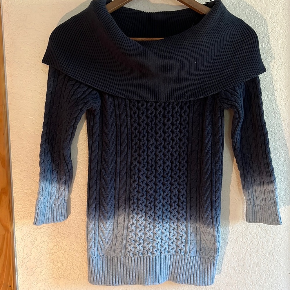 Tommy Hilfiger S/P dark and light blue sweater .